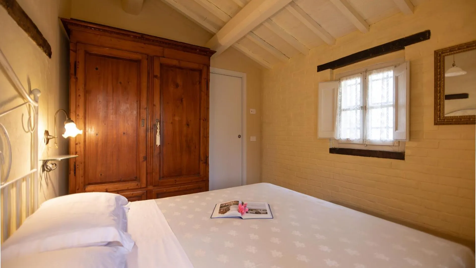 Farm stay Agriturismo Santo Stefano Polvano Italy